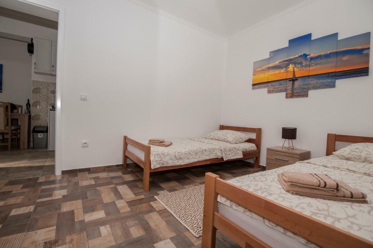 Apartments Phoenix 3 Ivanica Exterior foto